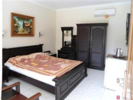 Hotel Safari Jember Exterior photo